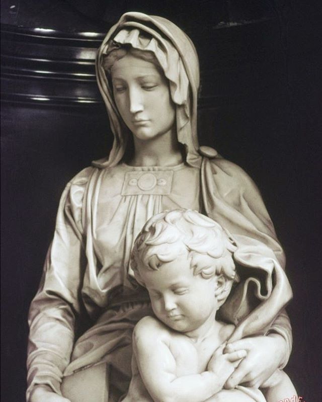 Madonna of Bruges by Michelangelo #brugsemadonna #michelangelobuonarotti