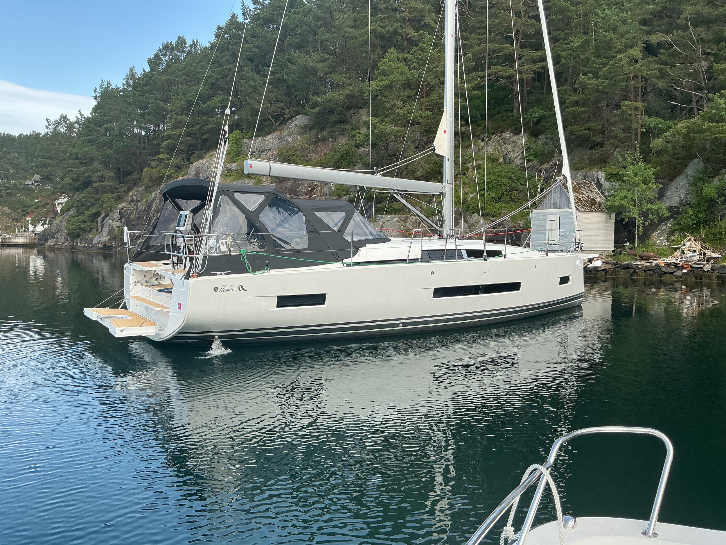 Hanse 410