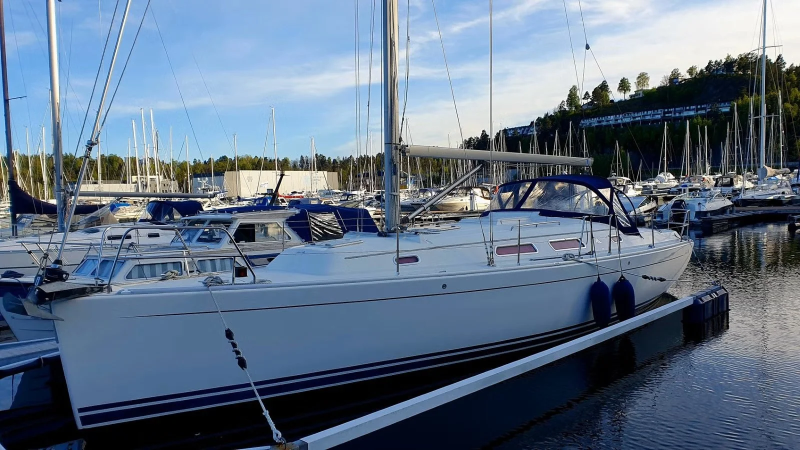 Hanse  370 