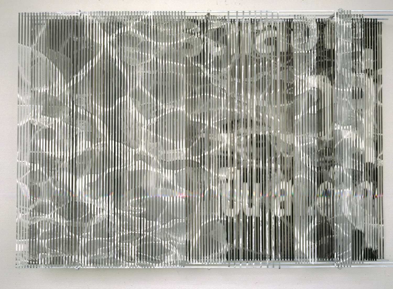  Spacing. 90 + 78 +25cm. Shredded print, metal. 