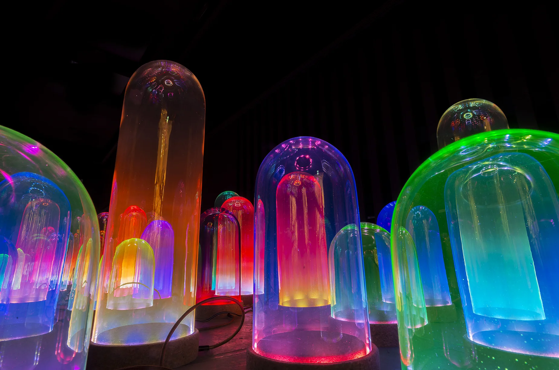 'Brand New World' Milaan | Nola