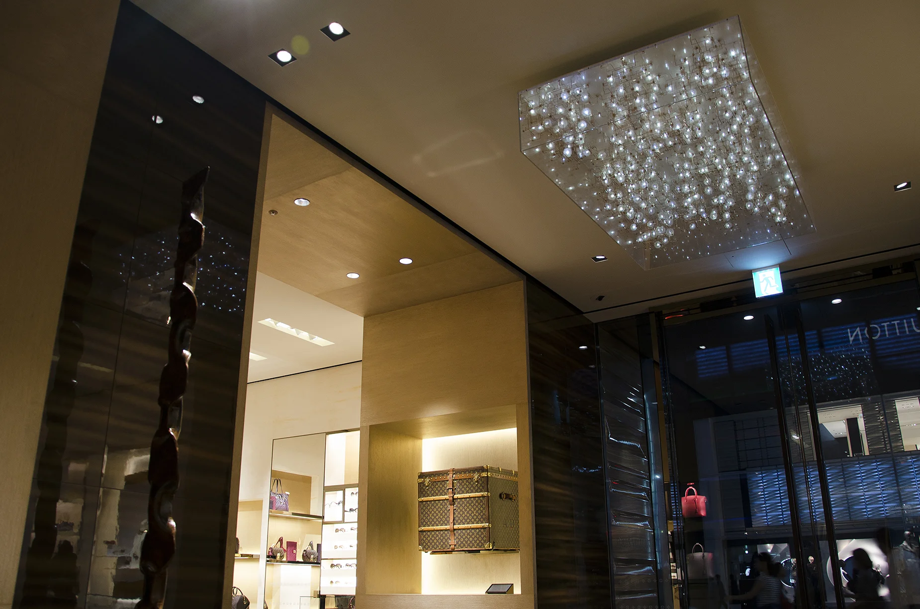 Public commission Louis Vuitton, Tokyo | Fragile Future