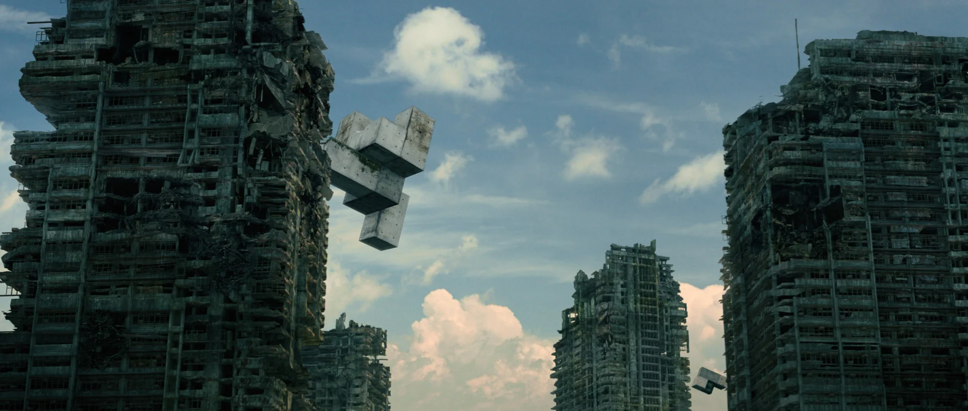 Blocks_1920x816_REC709_XYZ_DPX (1.06.46.18).jpg