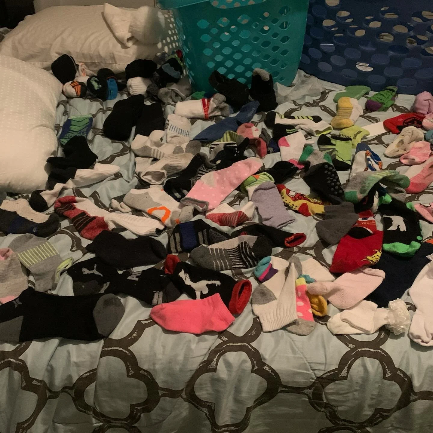 Does anyone have the matches to these socks? Figure it&rsquo;s worth a try! 🤣 #laundrygnome #dobbythehouseelf