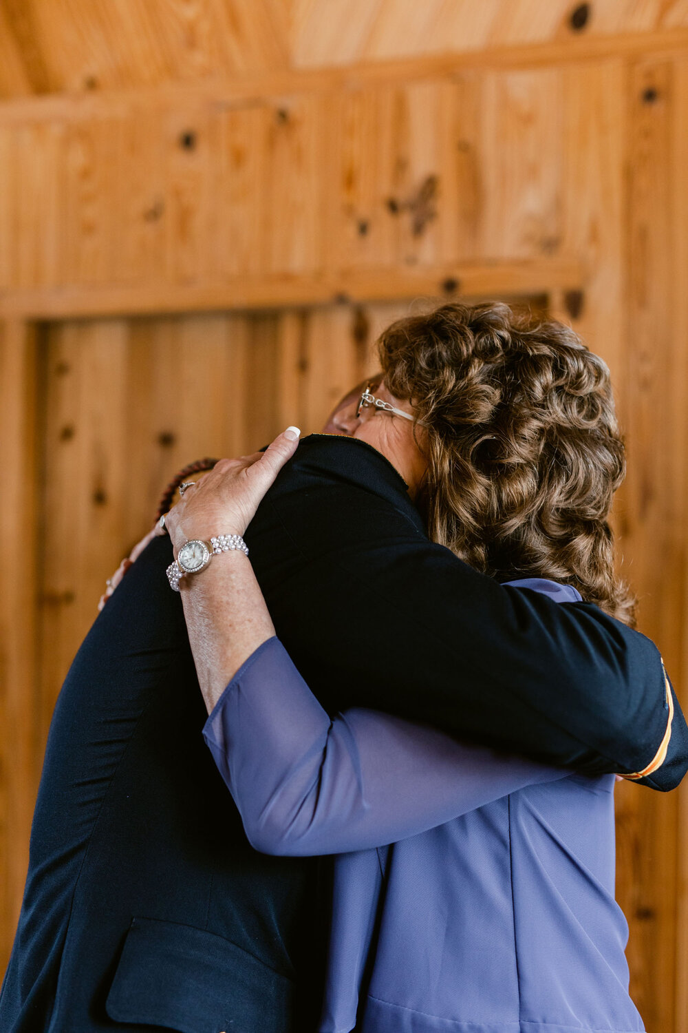 the-barn-at-crescent-lake-wedding-photos-brittany-and-jody-025.jpg