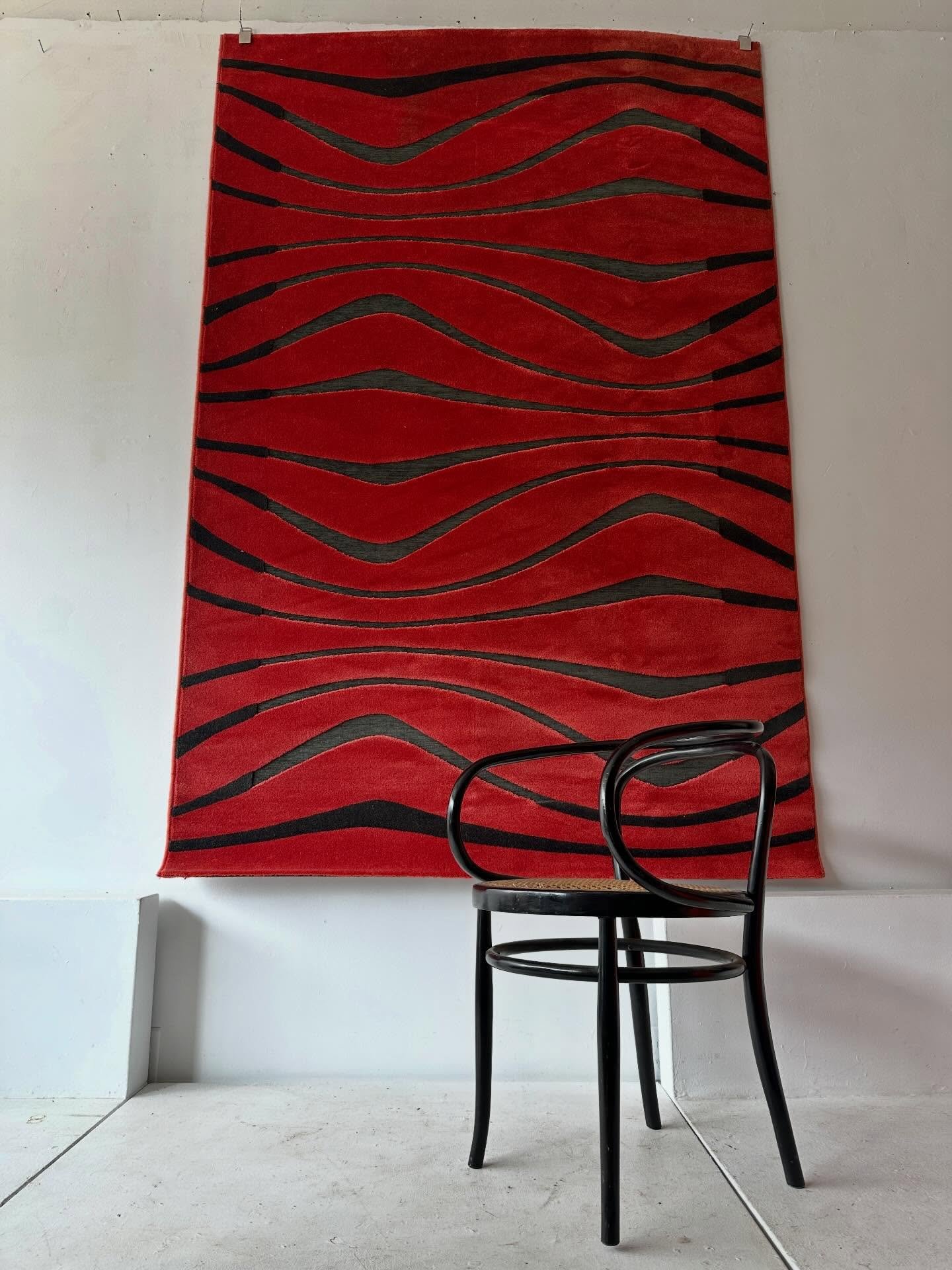 Stylish 1980s rug/wall hanging&hellip;synthetic fibres&hellip;89&rdquo; x 59 &hellip;$185 plus HST&diams;️*sold