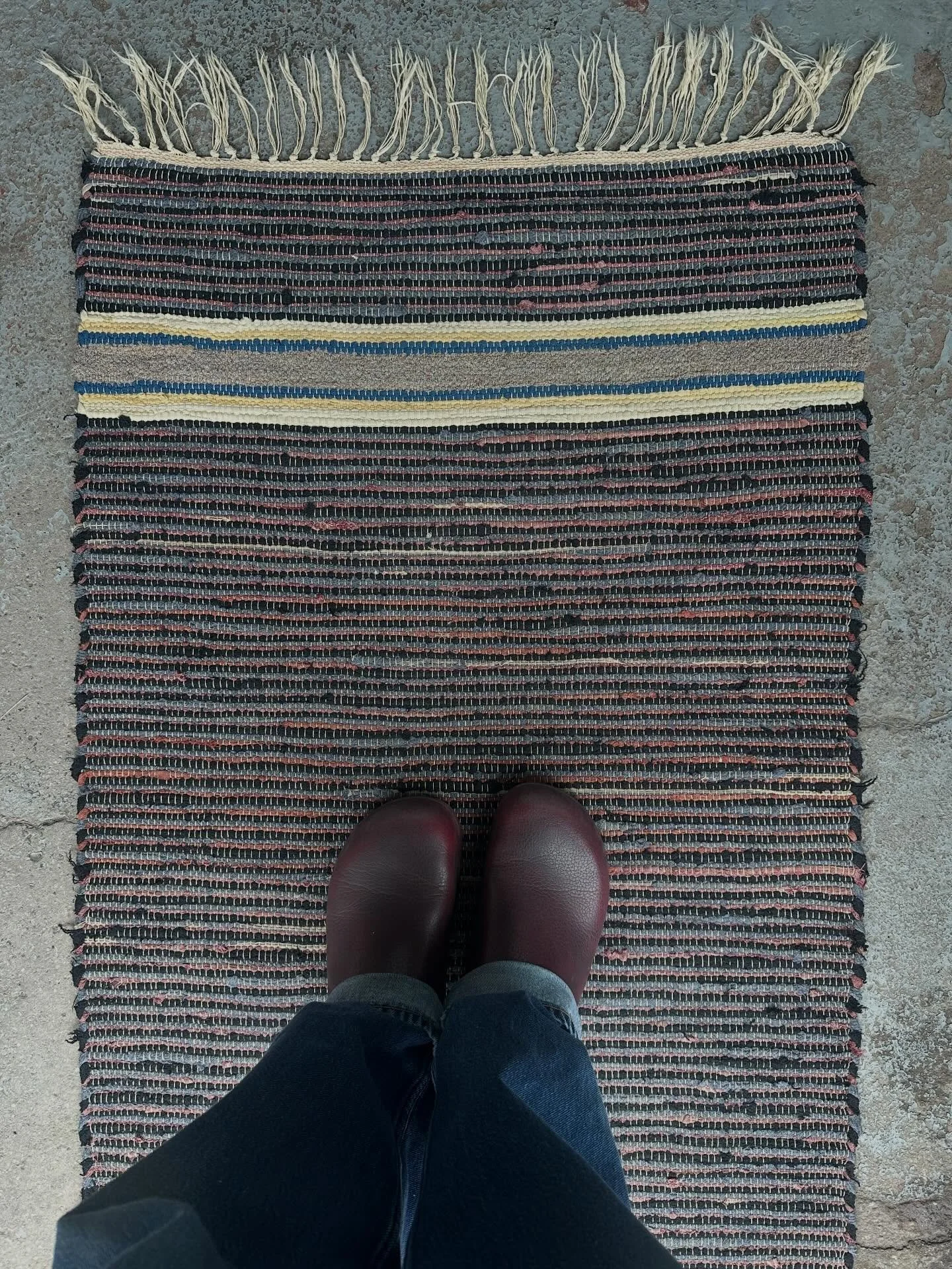 Very humble Ontario (maybe Quebec) woven rug.  Particularly nice fringe.  Great colours&hellip;52&rdquo; x 29&rdquo;&hellip;$100 plus HST includes GTA delivery 🖤 *sold