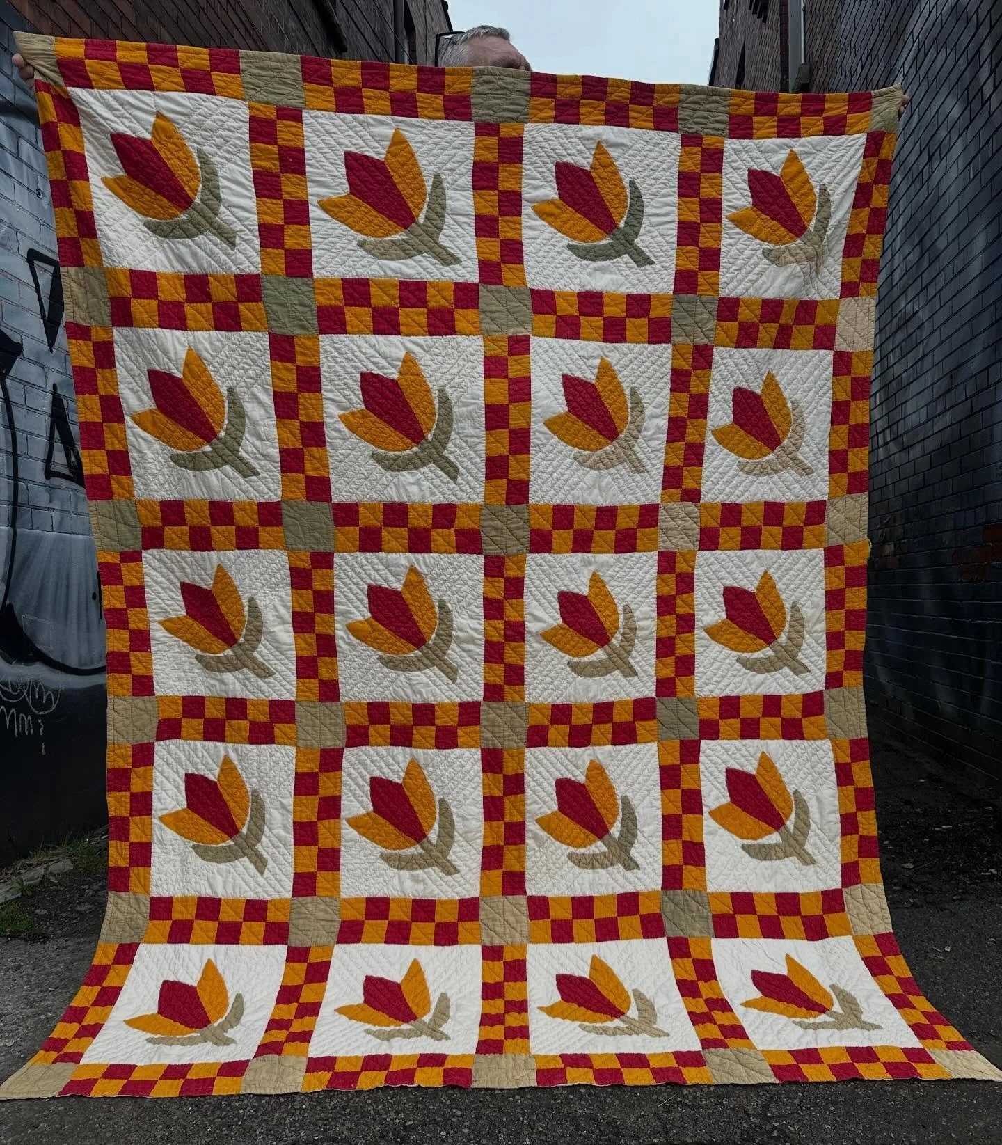 Cheerful antique Ontario cotton quilt&hellip;ornately stitched&hellip;circa 1930&hellip;83&rdquo; x 64&rdquo;&hellip;.$285 plus HST includes GTA delivery 😊 *sold