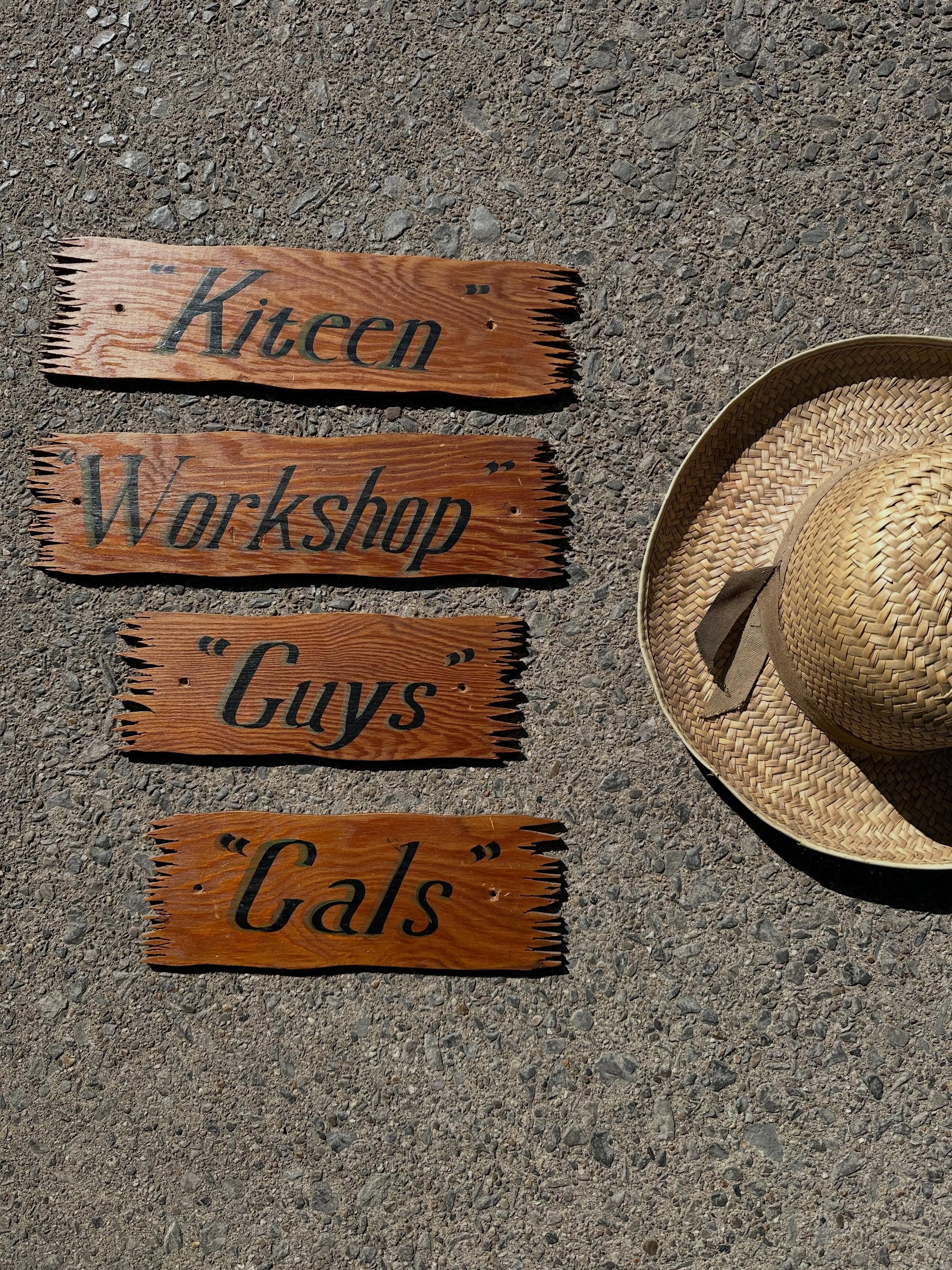 Happy Monday! Little group of 1950s handpainted camp signs..11&rdquo;-15&rdquo;&hellip;$95 plus HST includes shipping in Canada 🏕️ &ldquo;kiteen&rdquo; =kitchen + canteen