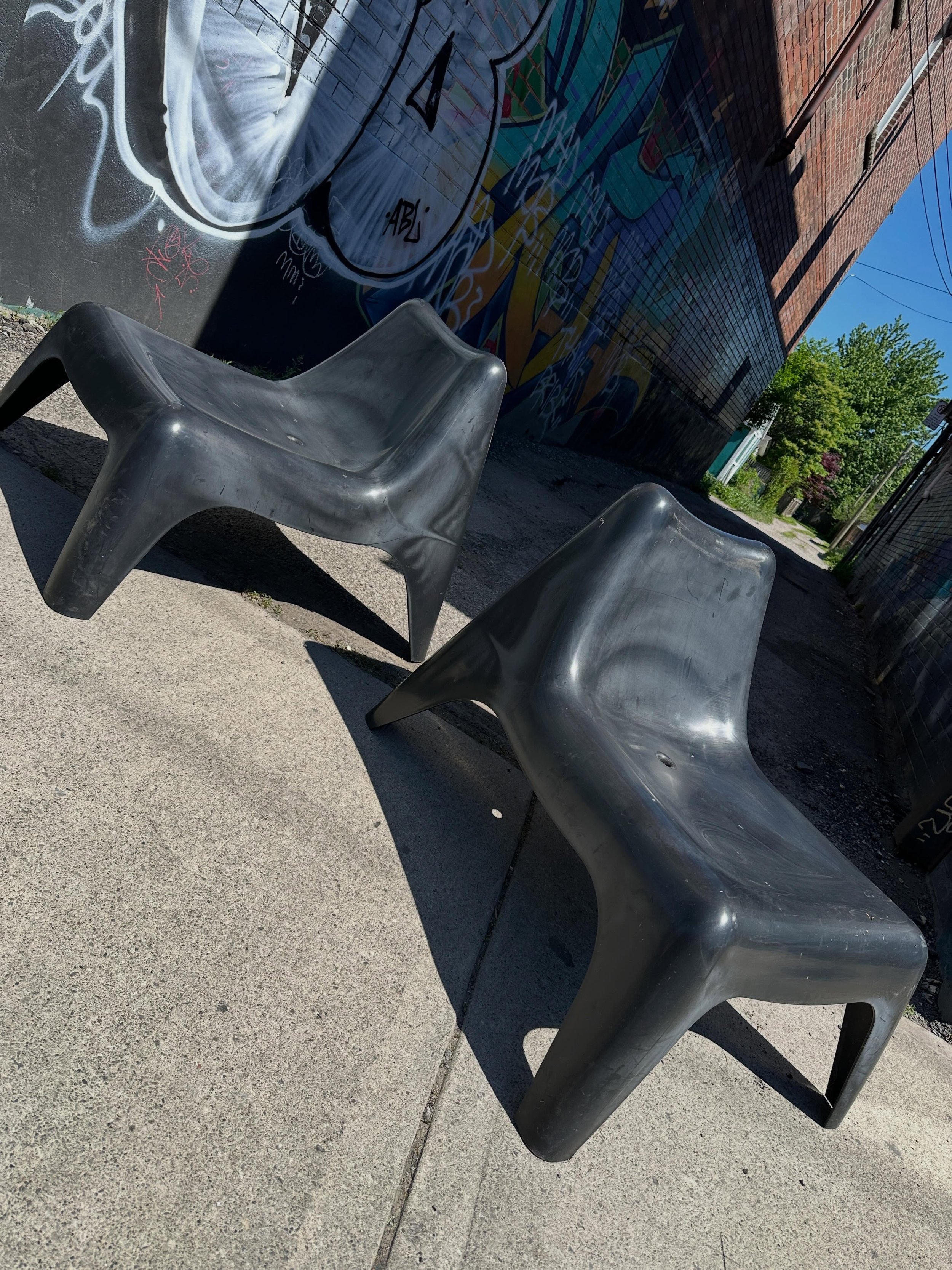 Pair of discontinued V&aring;g&ouml; lounge chairs for IKEA&hellip;$195 plus HST the pair includes GTA delivery 🖤