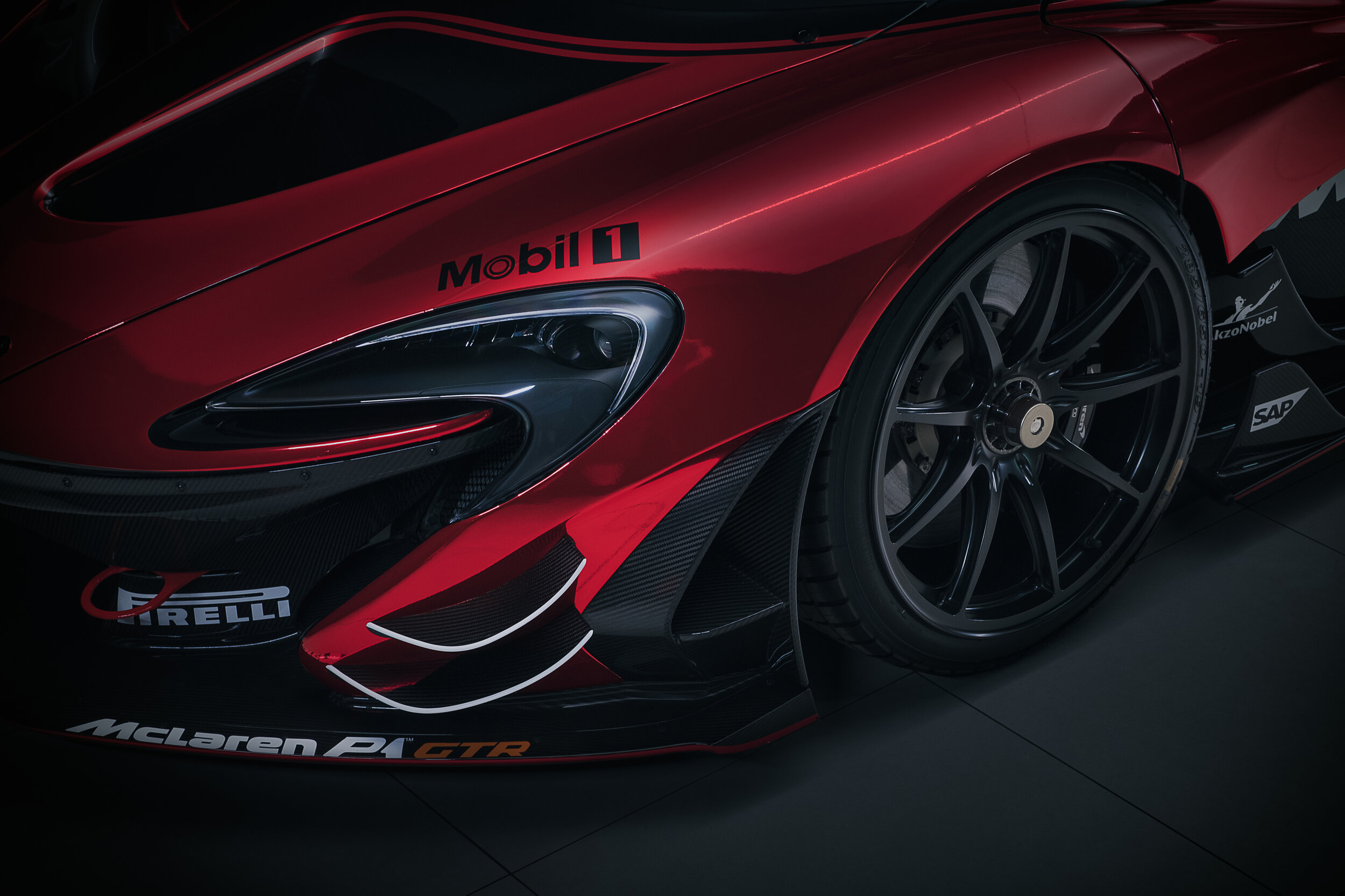P1GTR_FrontCorner.jpg
