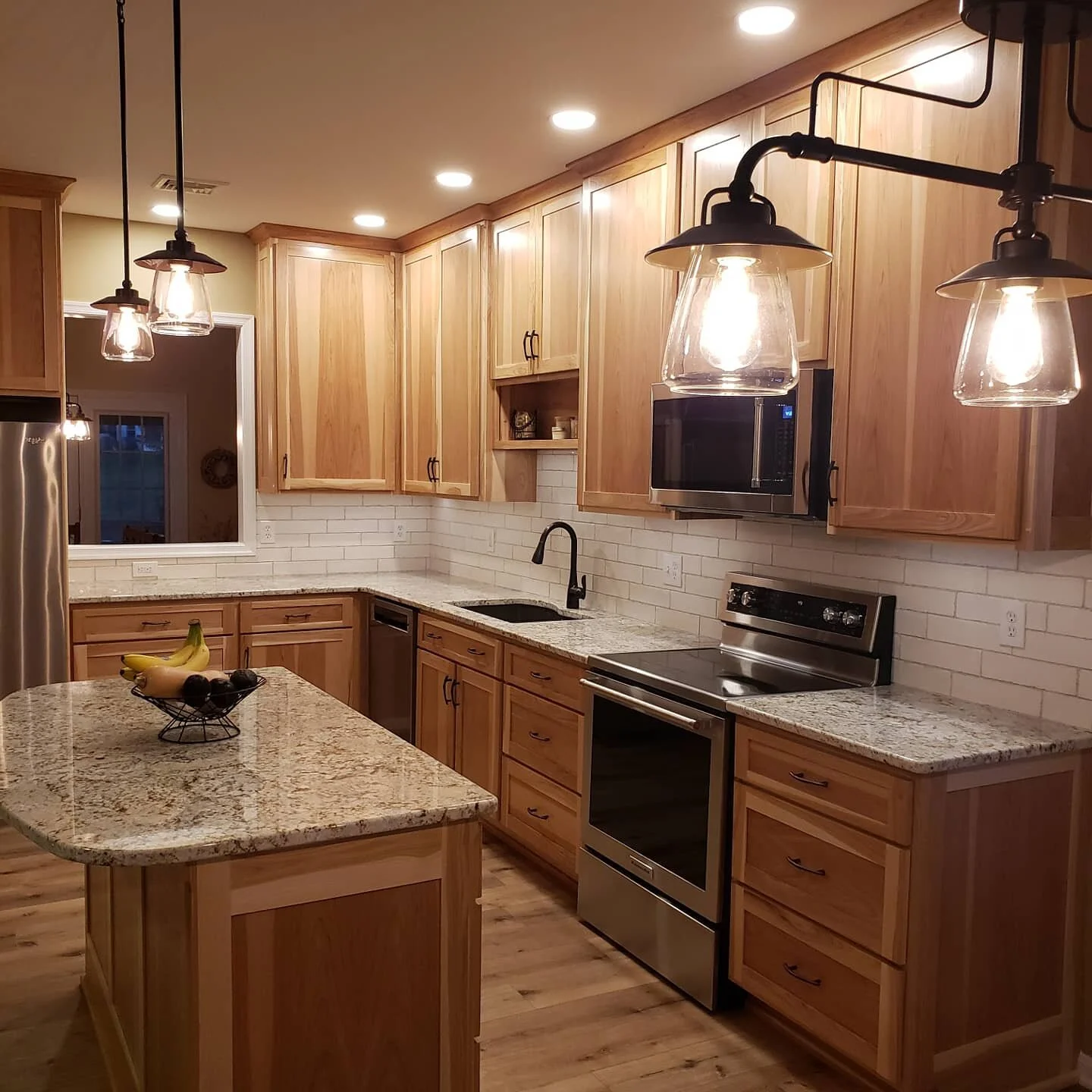 Warm Traditional/Transitional Kitchen Remodel by Kelly Homes & Remodeling project photo 2