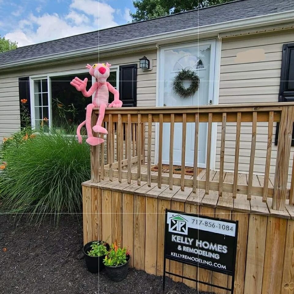 #pinkpanther is happy to be back Roofing after an injury hiatus! 

Color: Onyx Black complimented with Black Drip Edge

#kellyhomes #owenscorningroofing #palmyrapa