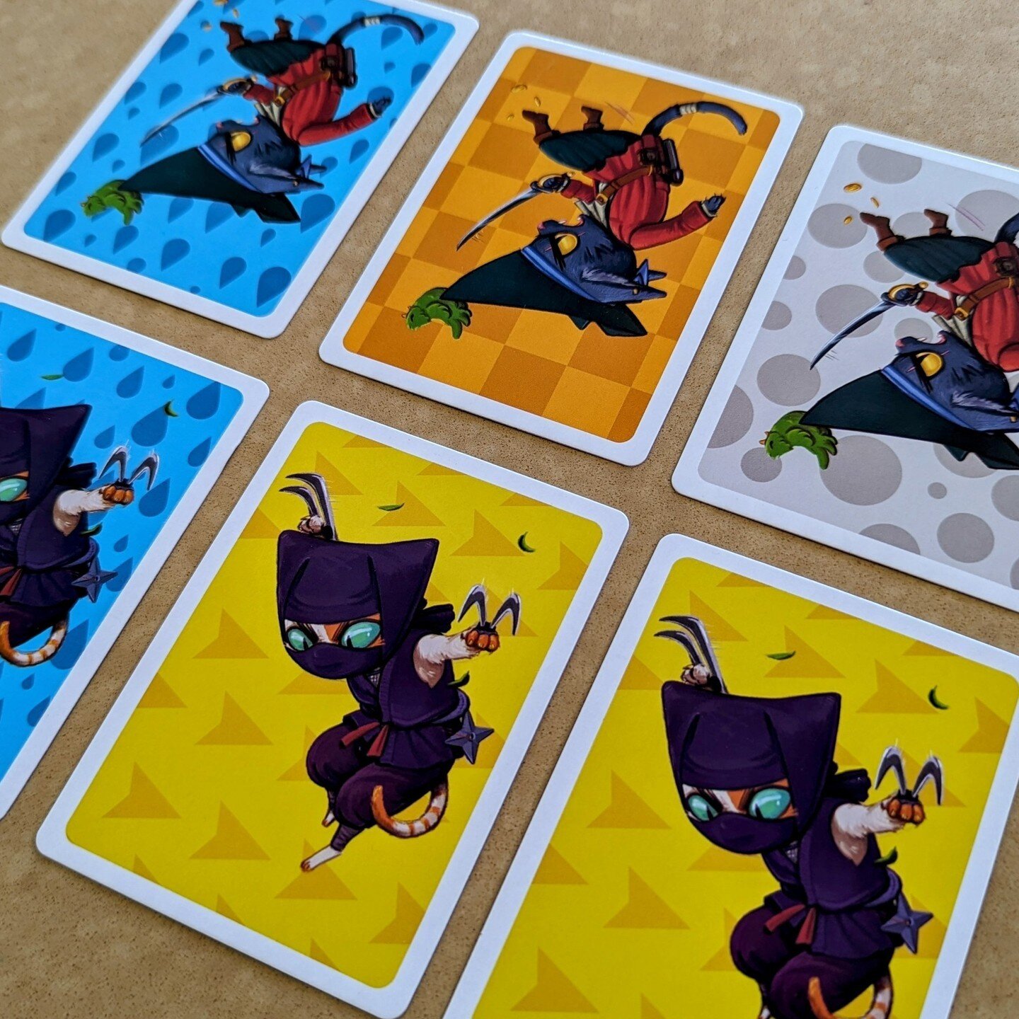 Quick: How many pairs do you see in this game of Kitten Klash? 🐱 

#boardgames #tabletop #kitten #boardgamesarefun #kidsgame