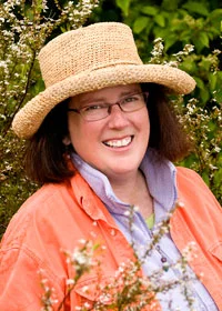 "Clematis Unbound: Planting the Heirloom Garden Clematis" with Linda Beutler