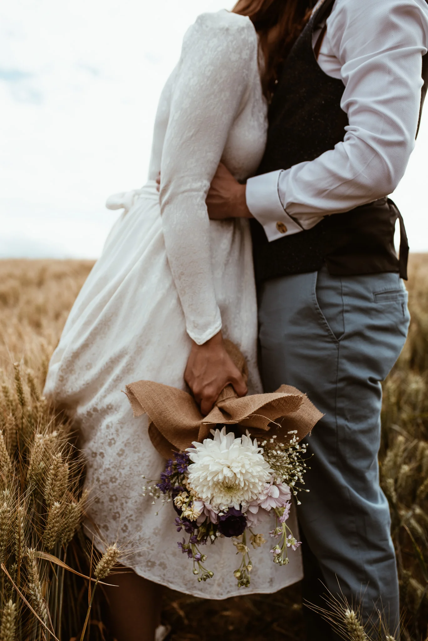 Wedding Photography. Faceless. Bouquet. Rosedew Farm, South Wales. (Copy)