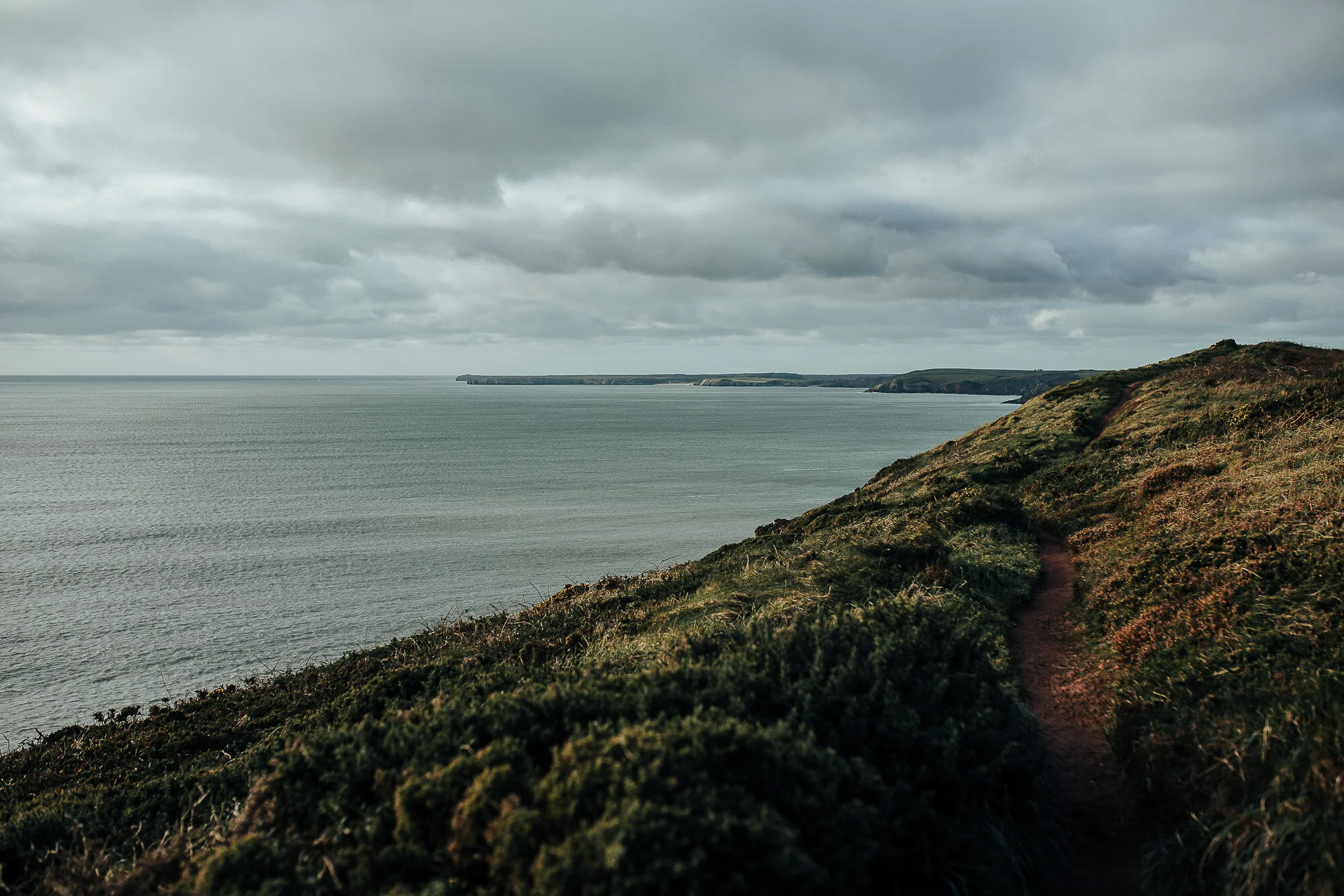 Walking the Wales Coast Path - Pembrokeshire - Manorbier to Freshwater ...