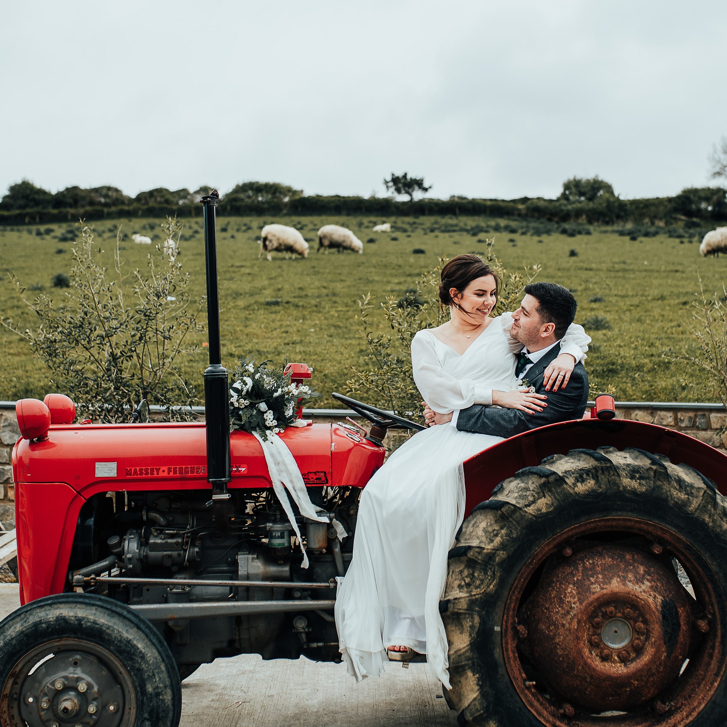 One very quick sneak peek from yesterday&rsquo;s incredible wedding at Rosedew Farm. Huge congratulations to Sophie and Jack 🥳 There will be lots more photos tomorrow so watch this space 👀

Venue: @rosedewfarm 
Hair and Make Up: @ngj_makeupandhair
