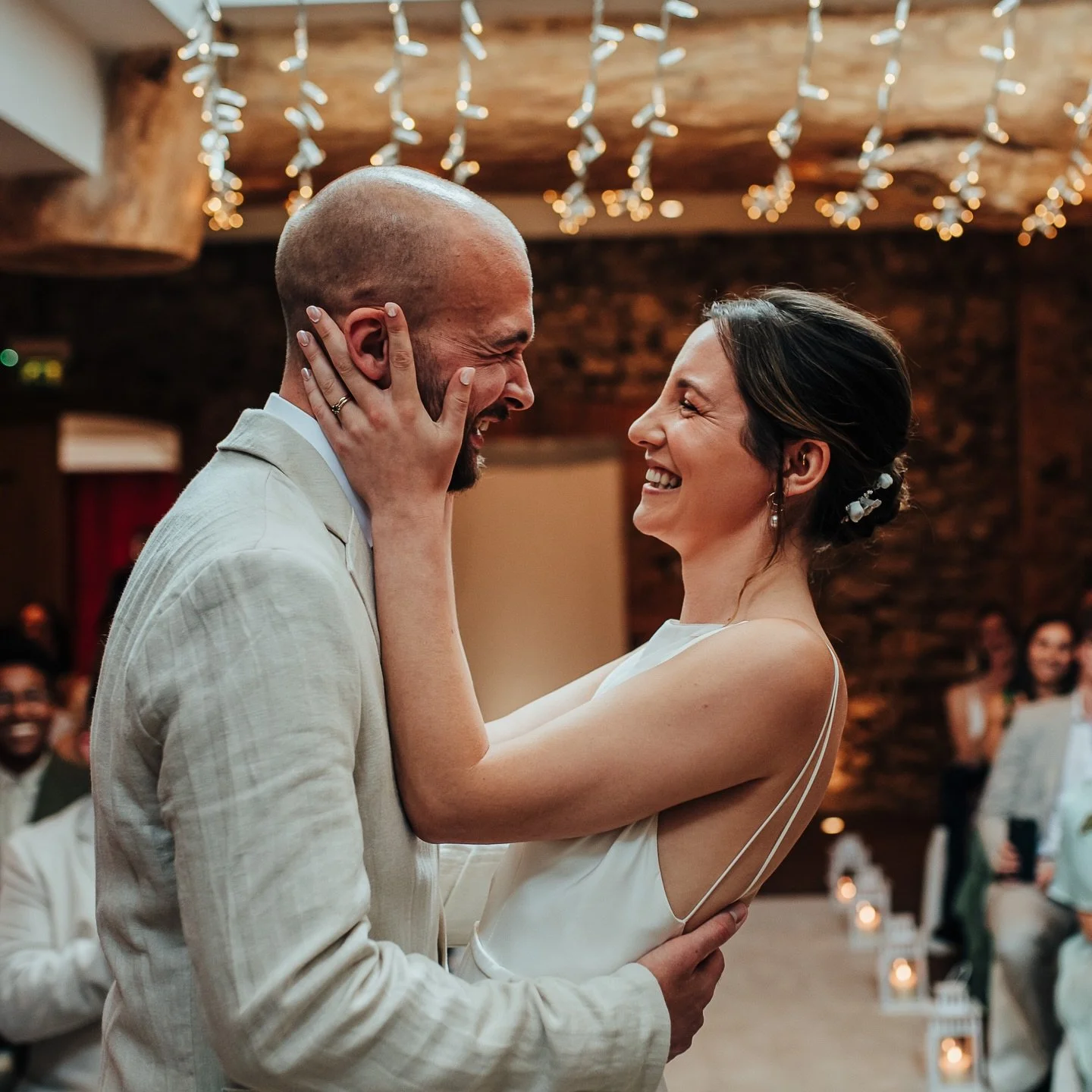 Excited to be back at The Oxwich Bay hotel later this month for my first wedding of the year! I do so love being by the sea all day 🥰 if you&rsquo;re looking for a wedding photographer then do get in touch, I have a few slots left for 2026 and I am 