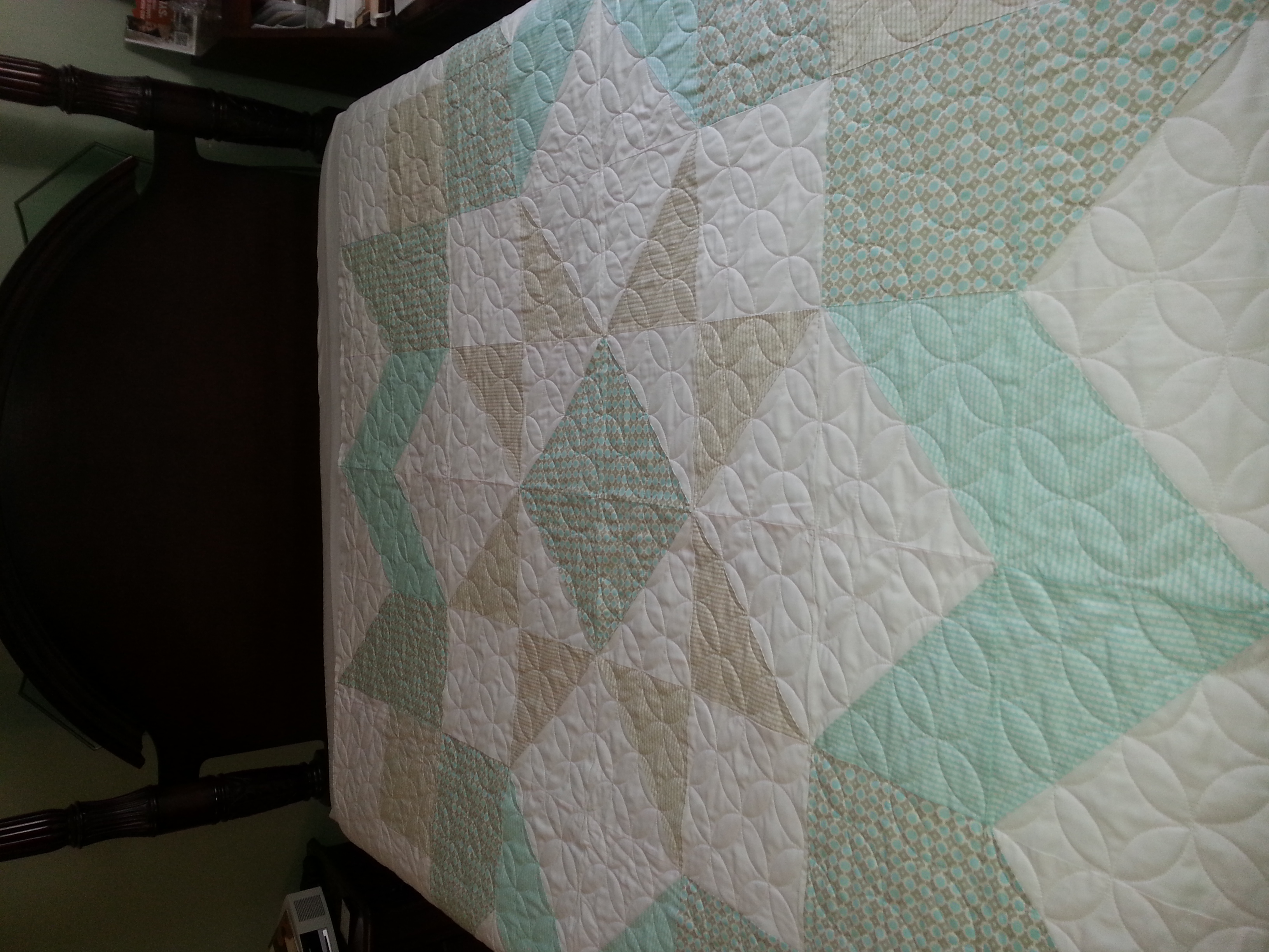 Isn't this quilt top beautiful? Clean and classic big Missouri (?) star quilted using the traditional orange peel design.