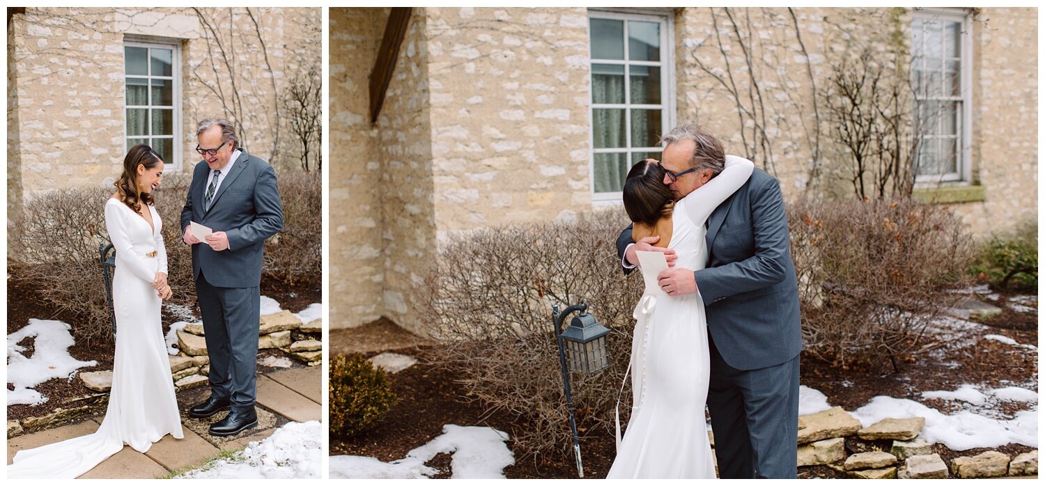 Kendra_Farris_Photography_intimate_wedding_winter_wedding_chicago_photographer_herrington_inn_wedding-39.jpg