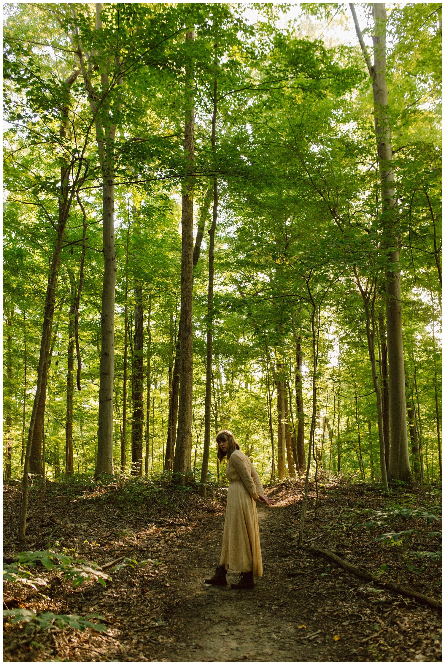 Kendra_Farris_Photography_folklore.inspired.photoshoot.taylor.swift-40.jpg