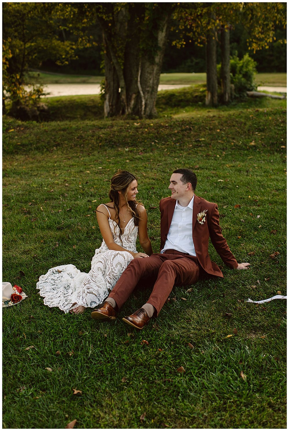 kendra-farris-photography-backyard-kentucky-wedding_0060.jpg