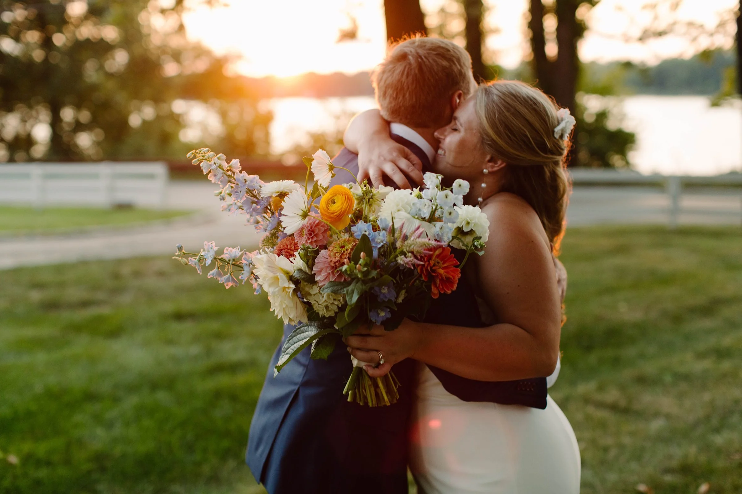Colorful, Laid-Back Wedding on River Road in Louisville, Kentucky 