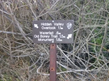 Sign after cresting ridge that tells you go right for Boney/Danielson and left for HIdden Valley overlook trail