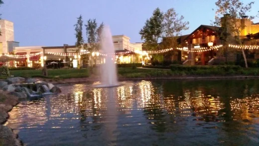 The Lakes at Thousand Oaks is really a beautiful, peaceful place, daytime and nighttime.