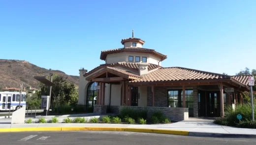 Bus 161 thousand oaks