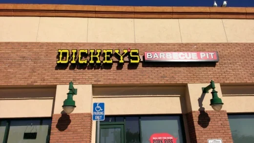 DickeysBBQPit1.jpg