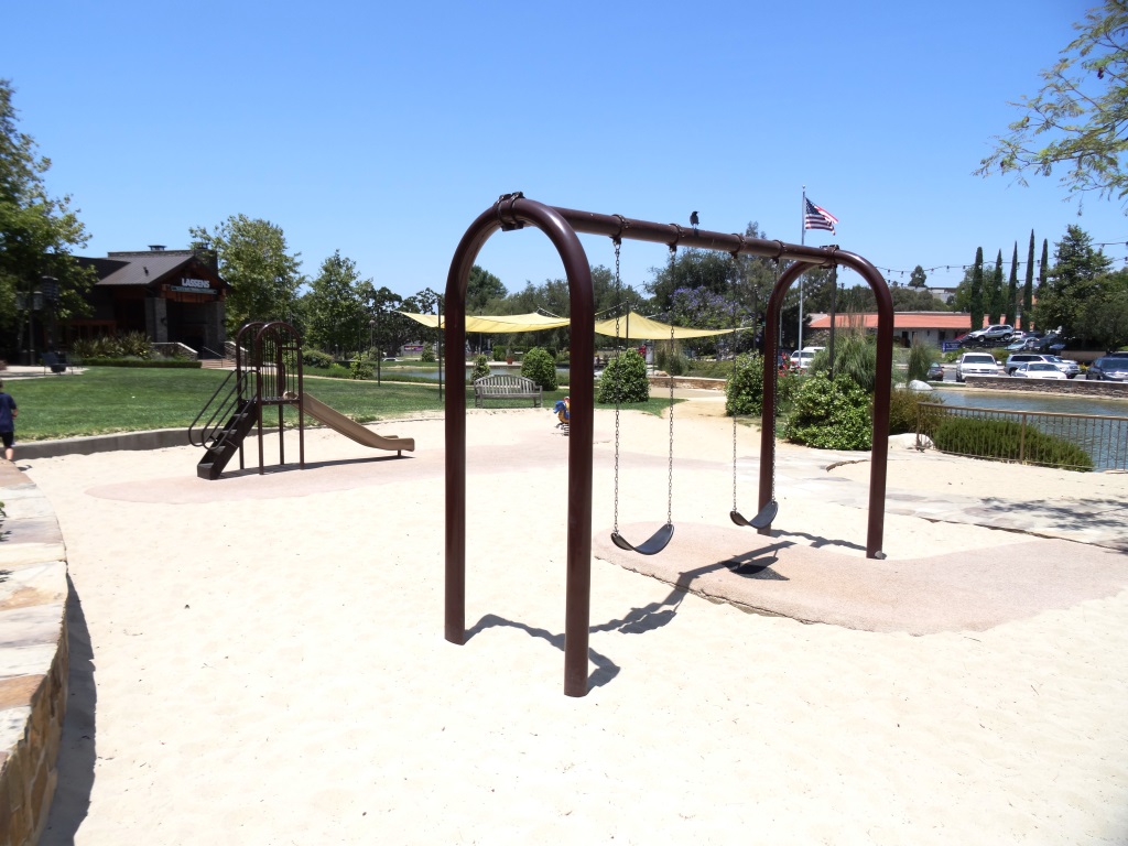 The little ones stay occupied at this play area at The Lakes at Thousand Oaks.