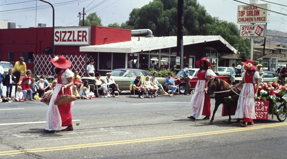 Thousand Oaks Sizzler on Thousand Oaks Boulevard, just east of Rancho Road, in 1970