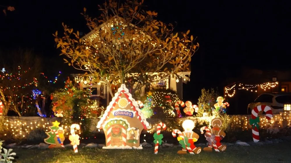 Christmas Tree Lane in Downtown Oxnard is a Fun Residential Holiday