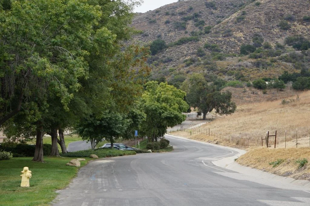 The winding road to the trailhead