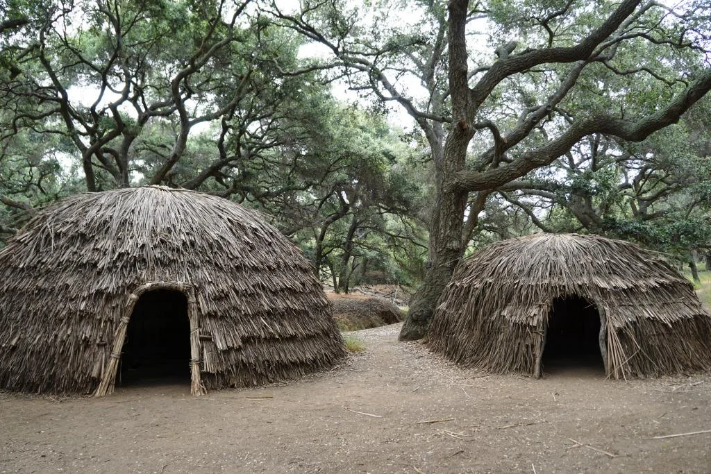 'Aps at Chumash Indian Museum 's demonstration village.