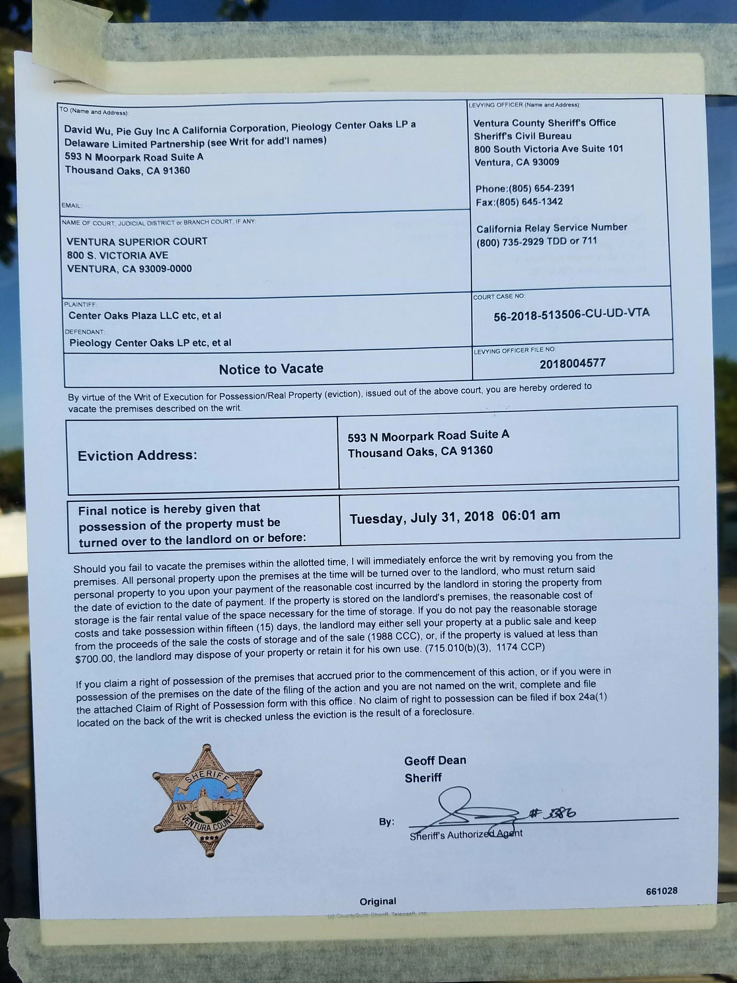 Sign taped to front door of Pieology Thousand Oaks (photo credit Mary M.)