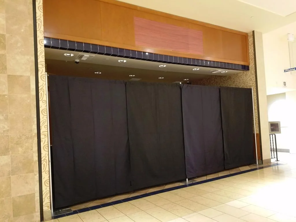 And this is the former Cinnabon, next to JCPenney and and Coffee Bean and Tea Leaf.