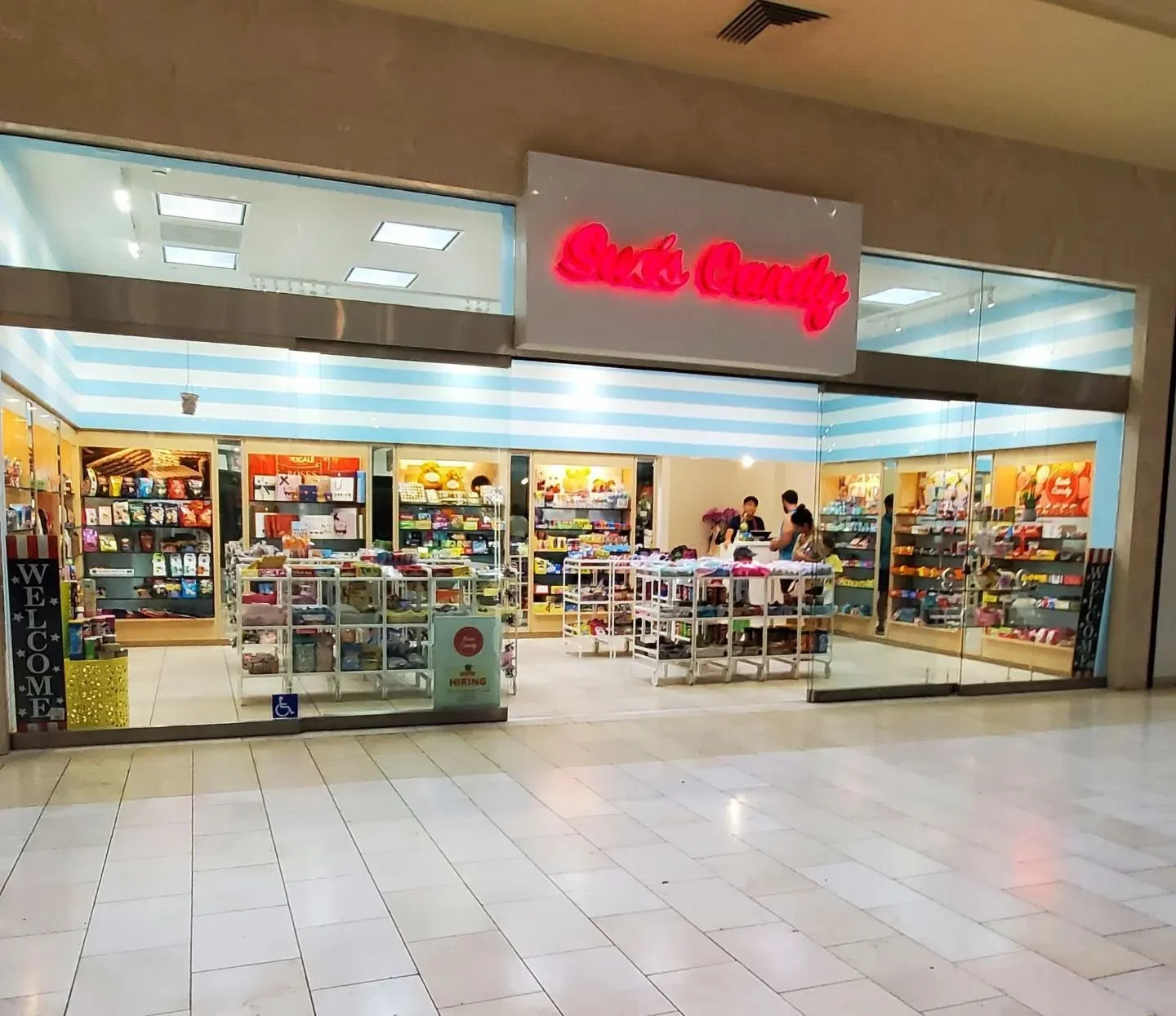 Sue's Candy is Coming Soon to The Oaks Shopping Mall in Thousand Oaks