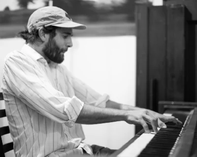 Jason Beck is a pianist, composer and studio engineer and producer who has been active in studios from Manhattan to Vermont for over 13 years. Jason has worked with a diverse range of clients ranging from Stephin Merritt of The Magnetic Fields, Psych-Folk outfit Horse's Mouth , NYC's Old Robes and many others. Drop Jj a line for inquiries at jjasonbeck@gmail.com