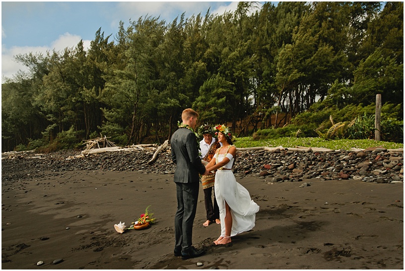 Big Island Intimate Beach Elopement Pololu Valley_43.JPG