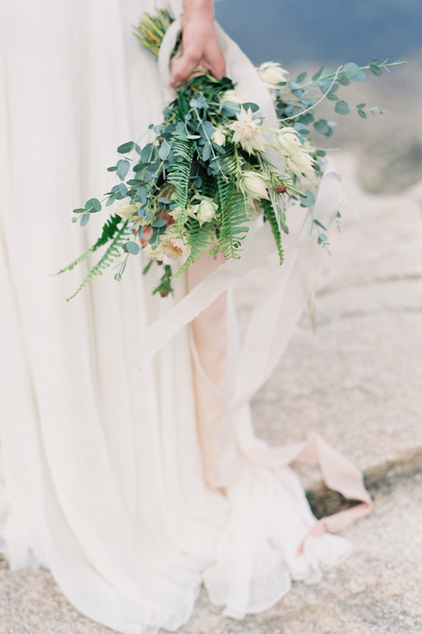 natural-fern-wedding-bouquet2.png