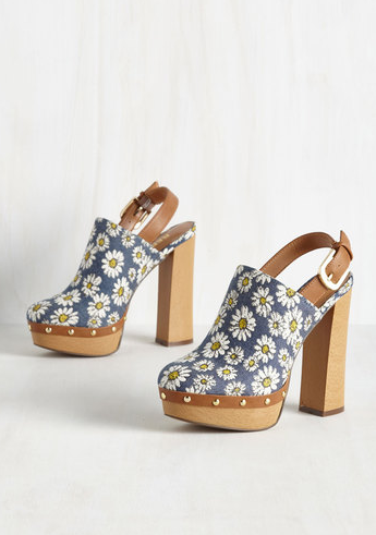 as-far-out-as-it-goes-heel-flower-power-modcloth-bohemian-wedding-shoes-boho-bridal-chic-flower-bridal-heels-daughters-of-simone-bridal-shoes.png