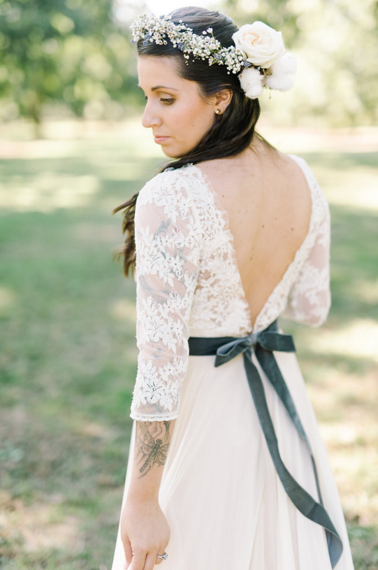 Recipe: baby's breath, white o'hara garden rose, dried lavender and cotton bolls.