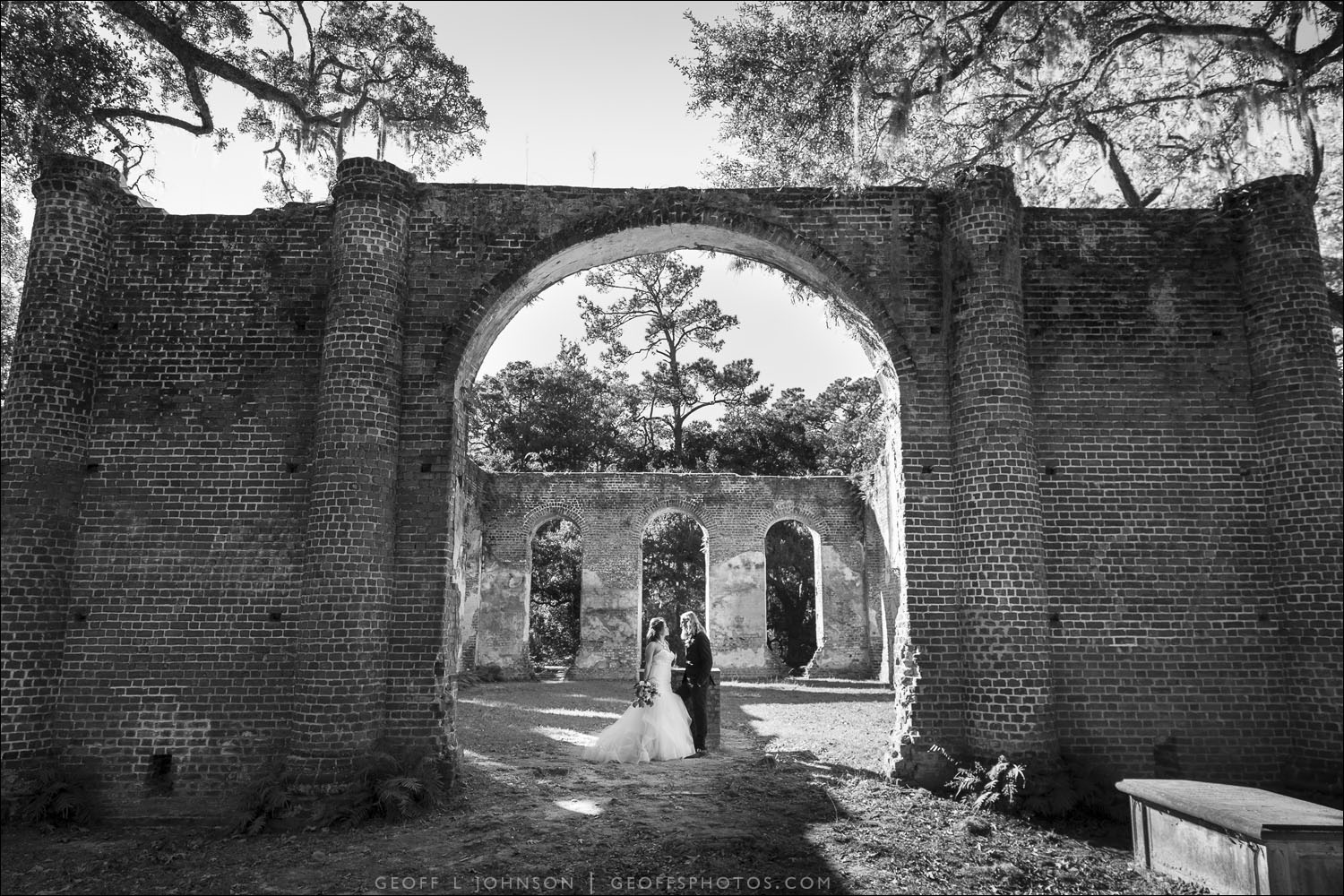 mia-colt-geoff-johnson-photography-savannah-wedding-sheldon-ruins-elopement-savannah-elopement-blush-by-hayley-paige-azi-lace-mermaid-horsehair-wedding-dress-ivory-and-beau-bridal-boutique-savannah-bridal-boutique-10.jpg