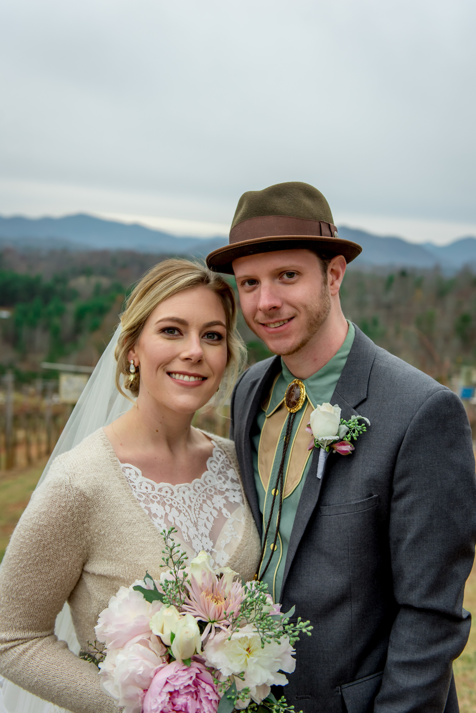 amanda-berk-photography-asheville-wedding-mountain-wedding-winery-wedding-ti-adora-wedding-dress-southern-wedding-destination-wedding-mountain-elopement-savannah-bridal-boutique-ivory-and-beau-bridal-boutique-savannah-weddings-10.jpg