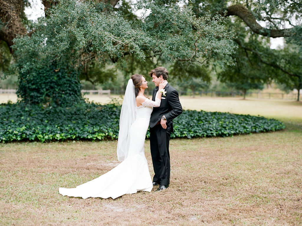 mps-photographie-nicole-miller-dakota-savannah-bridal-boutique-ivory-and-beau-bridal-boutique-savannah-weddings-savannah-bride-southern-bride-savannah-weddings-adele-amelia-veil-6.jpg