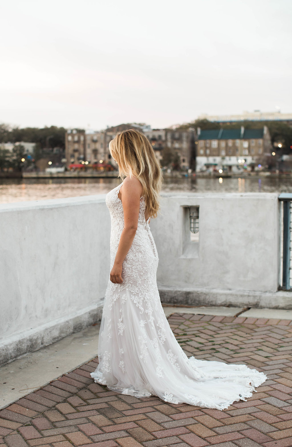 danielle-george-photography-tara-rebecca-ingram-maggie-sottero-ivory-and-beau-bridal-boutique-savannah-river-savannah-wedding-river-wedding-southern-wedding-southern-bride-adele-amelia-veil-1.JPG