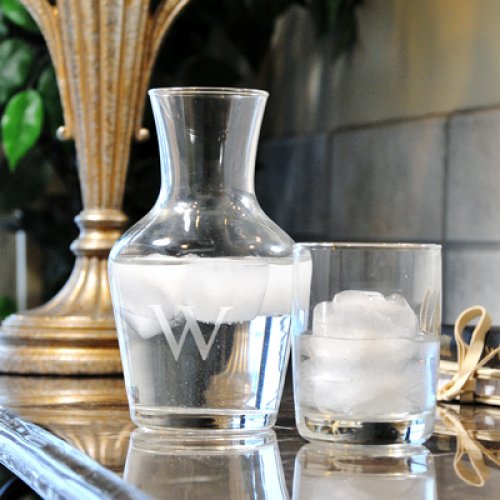 personalwatercarafe-watercarafe-bridesmaidgifts-savannahweddings.jpg